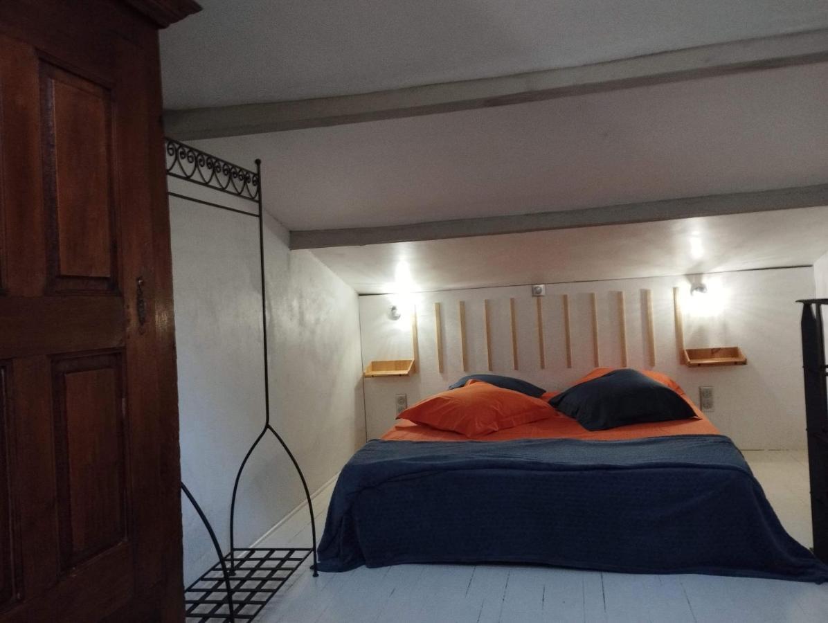 Chambre D'Hotes L'Orange Bleue Rustrel Bagian luar foto